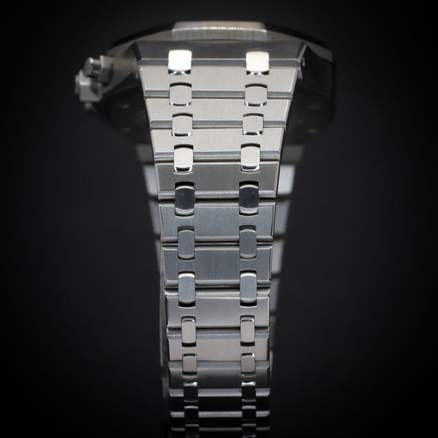 Audemars Piguet Royal Oak 26300ST.OO.1110ST.06 Image 7